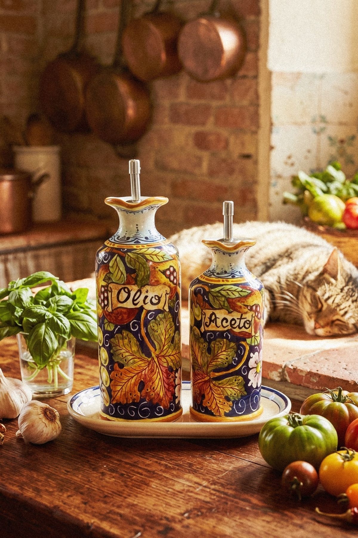 Hand-painted Italian ceramic art pottery&nbsp;(Italy)